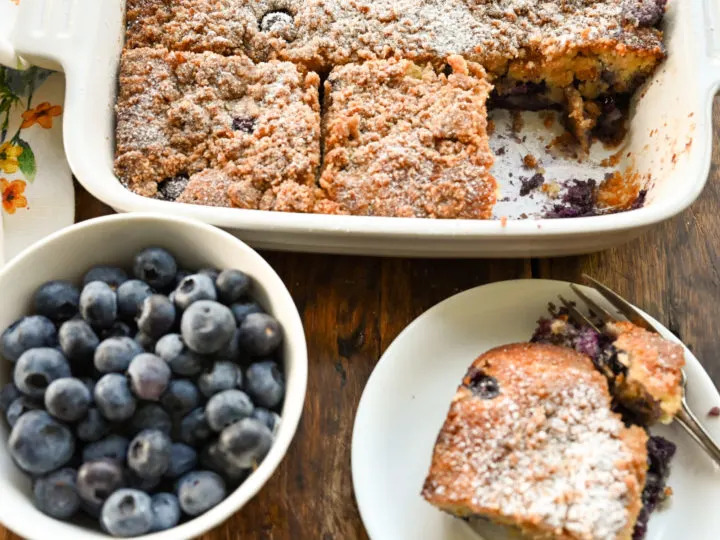 keto blueberry coffee cake